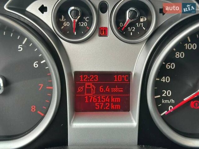 Сірий Форд Фокус, об'ємом двигуна 1.6 л та пробігом 176 тис. км за 5699 $, фото 24 на Automoto.ua