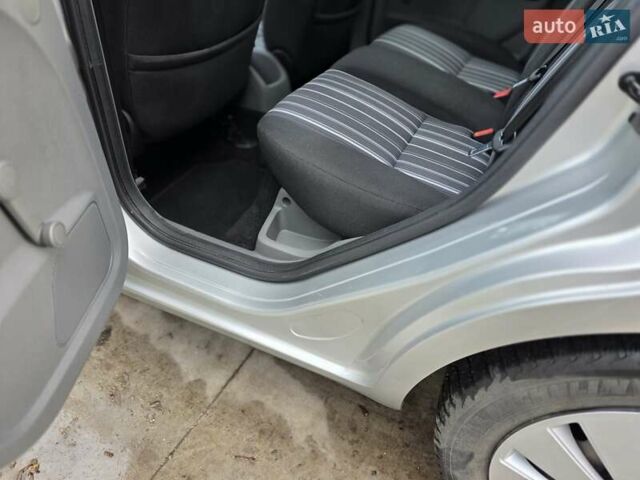 Сірий Форд Фокус, об'ємом двигуна 1.6 л та пробігом 237 тис. км за 5800 $, фото 14 на Automoto.ua