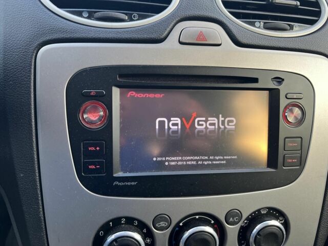 Сірий Форд Фокус, об'ємом двигуна 0 л та пробігом 270 тис. км за 5300 $, фото 4 на Automoto.ua