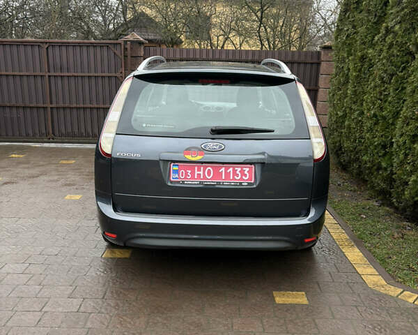 Сірий Форд Фокус, об'ємом двигуна 1.6 л та пробігом 217 тис. км за 5600 $, фото 6 на Automoto.ua