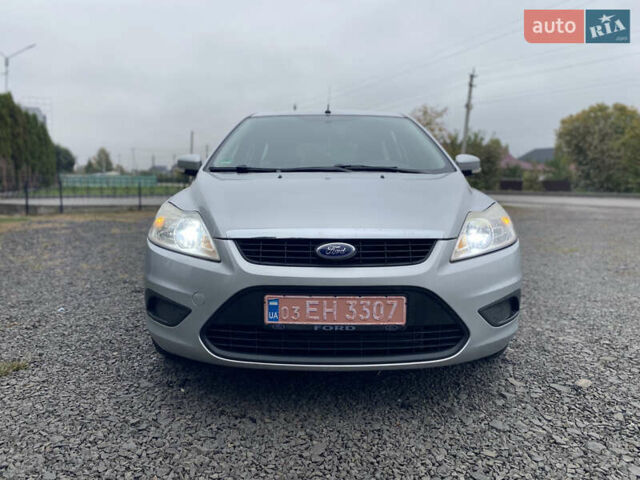Сірий Форд Фокус, об'ємом двигуна 1.6 л та пробігом 303 тис. км за 6200 $, фото 3 на Automoto.ua