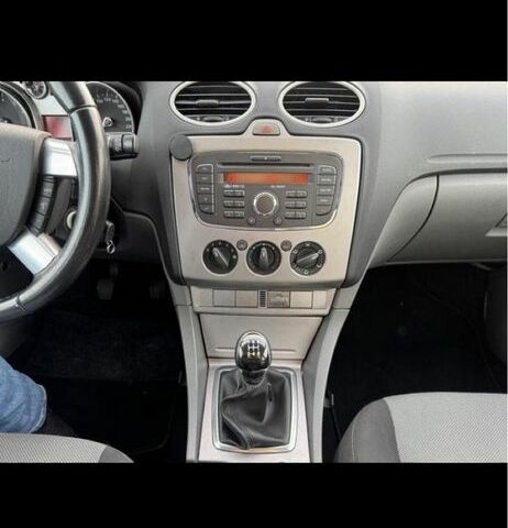 Сірий Форд Фокус, об'ємом двигуна 1.6 л та пробігом 232 тис. км за 5800 $, фото 11 на Automoto.ua