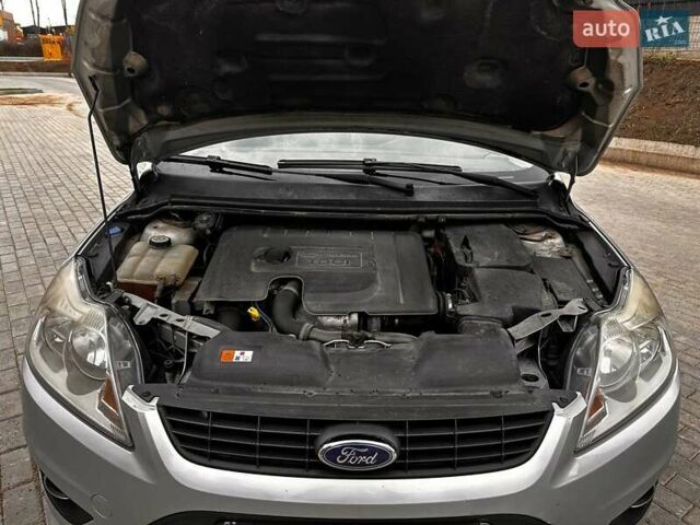 Сірий Форд Фокус, об'ємом двигуна 1.56 л та пробігом 300 тис. км за 5200 $, фото 28 на Automoto.ua