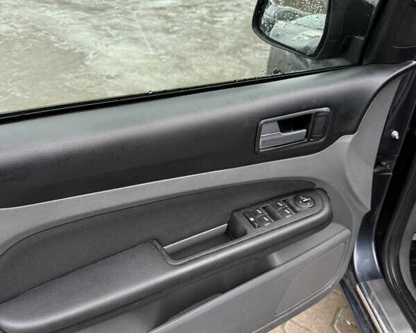 Сірий Форд Фокус, об'ємом двигуна 1.56 л та пробігом 278 тис. км за 5300 $, фото 12 на Automoto.ua