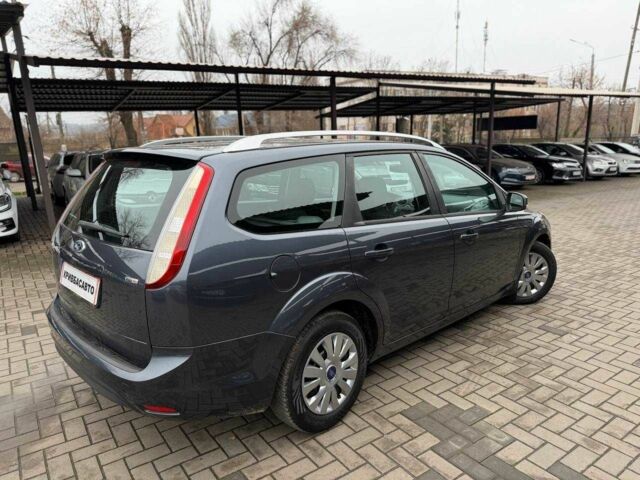 Серый Форд Фокус, объемом двигателя 1.6 л и пробегом 240 тыс. км за 6500 $, фото 7 на Automoto.ua