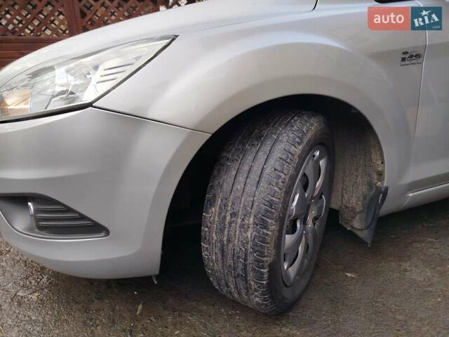 Сірий Форд Фокус, об'ємом двигуна 1.56 л та пробігом 233 тис. км за 5500 $, фото 22 на Automoto.ua
