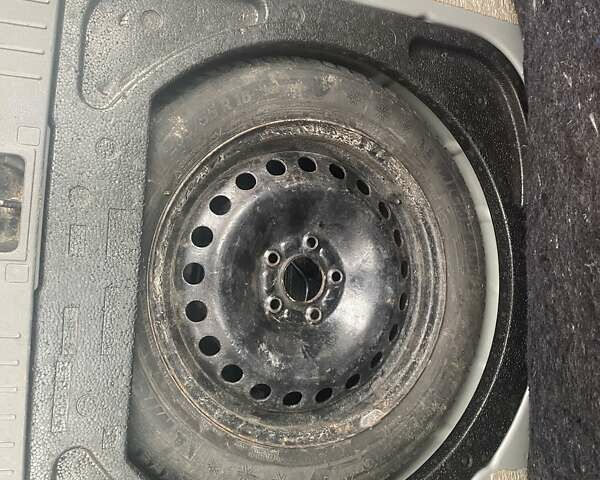 Серый Форд Фокус, объемом двигателя 1.8 л и пробегом 299 тыс. км за 6900 $, фото 19 на Automoto.ua