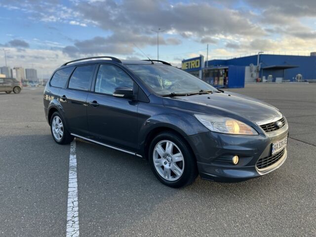 Серый Форд Фокус, объемом двигателя 1.6 л и пробегом 269 тыс. км за 4900 $, фото 8 на Automoto.ua