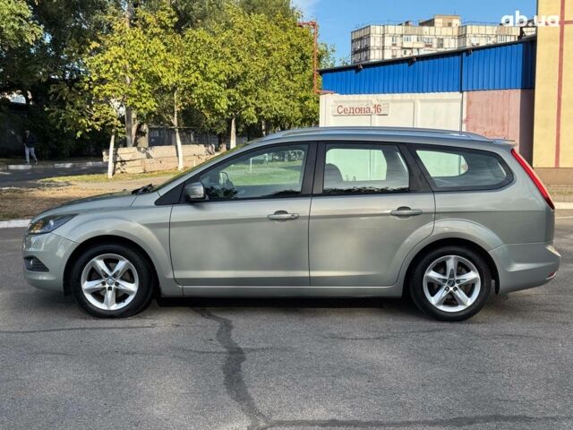 Сірий Форд Фокус, об'ємом двигуна 1.6 л та пробігом 300 тис. км за 5990 $, фото 1 на Automoto.ua