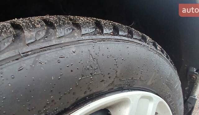 Серый Форд Фокус, объемом двигателя 1.6 л и пробегом 242 тыс. км за 5900 $, фото 16 на Automoto.ua