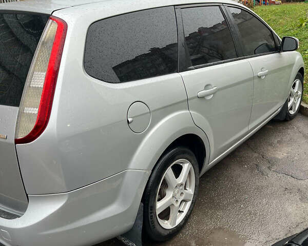 Сірий Форд Фокус, об'ємом двигуна 1.56 л та пробігом 320 тис. км за 5500 $, фото 2 на Automoto.ua