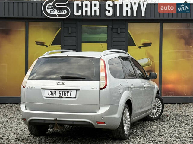 Сірий Форд Фокус, об'ємом двигуна 1.6 л та пробігом 251 тис. км за 6600 $, фото 3 на Automoto.ua