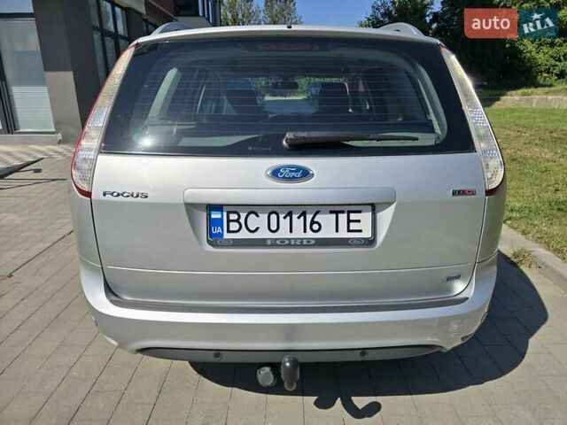 Сірий Форд Фокус, об'ємом двигуна 1.6 л та пробігом 237 тис. км за 7000 $, фото 1 на Automoto.ua