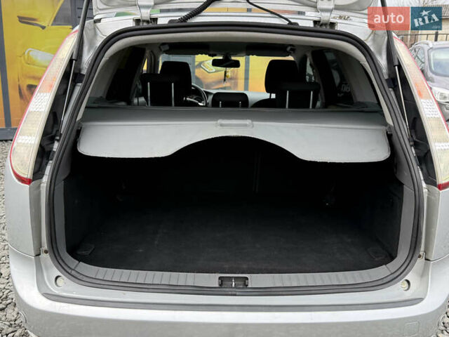 Сірий Форд Фокус, об'ємом двигуна 1.6 л та пробігом 251 тис. км за 6600 $, фото 37 на Automoto.ua