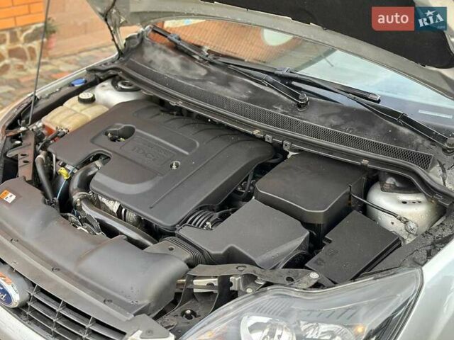 Серый Форд Фокус, объемом двигателя 1.6 л и пробегом 232 тыс. км за 6300 $, фото 37 на Automoto.ua