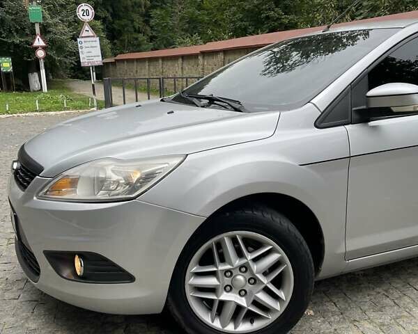 Сірий Форд Фокус, об'ємом двигуна 1.6 л та пробігом 321 тис. км за 5350 $, фото 12 на Automoto.ua
