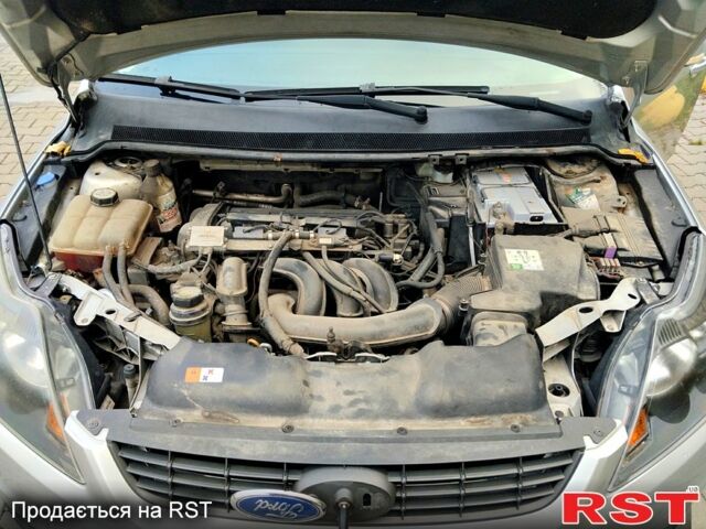 Серый Форд Фокус, объемом двигателя 1.6 л и пробегом 226 тыс. км за 6000 $, фото 4 на Automoto.ua