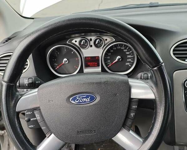 Серый Форд Фокус, объемом двигателя 1.6 л и пробегом 187 тыс. км за 5899 $, фото 13 на Automoto.ua