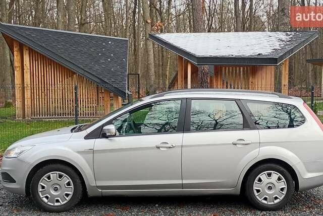 Сірий Форд Фокус, об'ємом двигуна 1.6 л та пробігом 169 тис. км за 6600 $, фото 4 на Automoto.ua