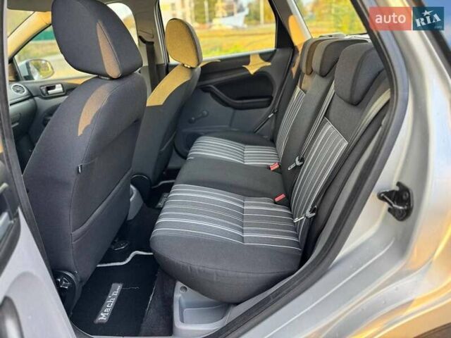 Сірий Форд Фокус, об'ємом двигуна 1.6 л та пробігом 228 тис. км за 4850 $, фото 15 на Automoto.ua
