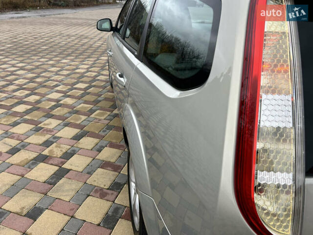 Сірий Форд Фокус, об'ємом двигуна 1.6 л та пробігом 200 тис. км за 5990 $, фото 6 на Automoto.ua