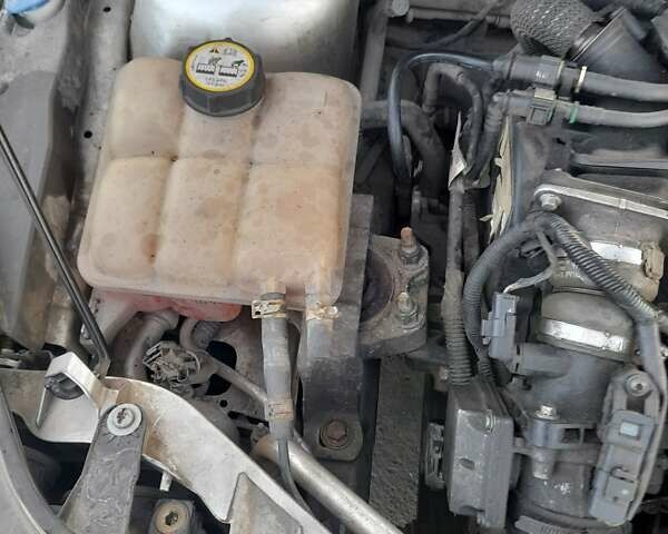 Сірий Форд Фокус, об'ємом двигуна 1.56 л та пробігом 280 тис. км за 4160 $, фото 16 на Automoto.ua