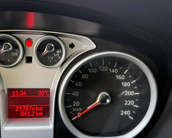 Серый Форд Фокус, объемом двигателя 0 л и пробегом 217 тыс. км за 5800 $, фото 21 на Automoto.ua