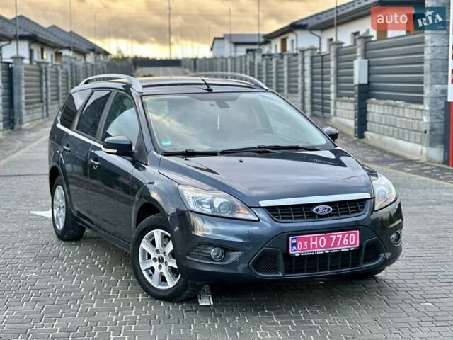 Серый Форд Фокус, объемом двигателя 1.6 л и пробегом 234 тыс. км за 6800 $, фото 6 на Automoto.ua