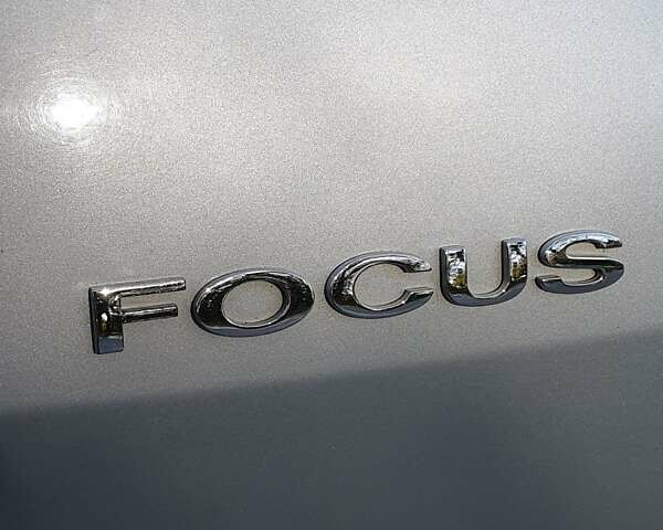 Серый Форд Фокус, объемом двигателя 1.6 л и пробегом 297 тыс. км за 5200 $, фото 12 на Automoto.ua