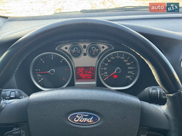 Серый Форд Фокус, объемом двигателя 1.6 л и пробегом 324 тыс. км за 5500 $, фото 11 на Automoto.ua