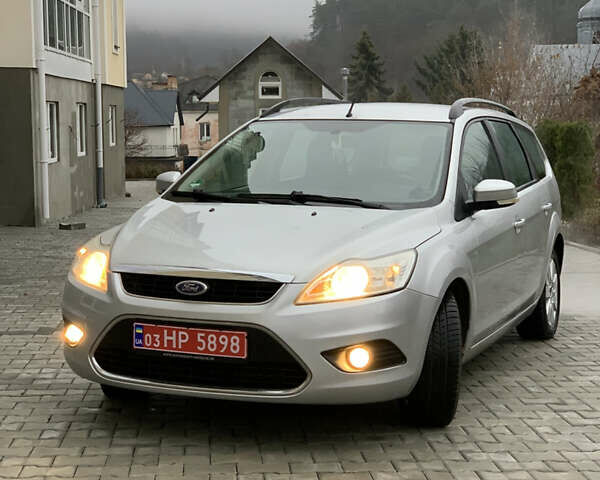 Серый Форд Фокус, объемом двигателя 1.6 л и пробегом 203 тыс. км за 6350 $, фото 18 на Automoto.ua