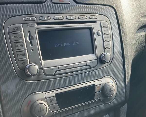 Серый Форд Фокус, объемом двигателя 1.6 л и пробегом 228 тыс. км за 6999 $, фото 15 на Automoto.ua