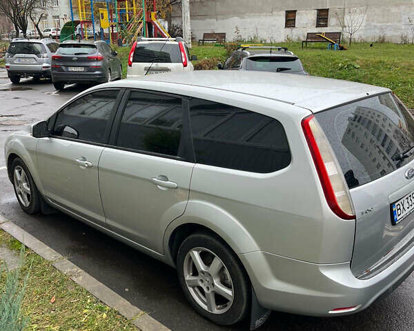 Сірий Форд Фокус, об'ємом двигуна 1.56 л та пробігом 320 тис. км за 5500 $, фото 1 на Automoto.ua