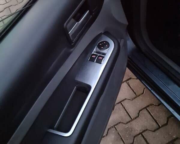 Сірий Форд Фокус, об'ємом двигуна 1.6 л та пробігом 245 тис. км за 4999 $, фото 8 на Automoto.ua