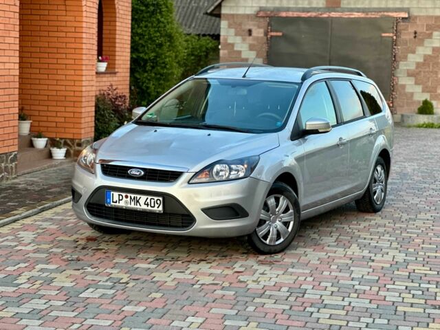 Серый Форд Фокус, объемом двигателя 1.6 л и пробегом 232 тыс. км за 6300 $, фото 1 на Automoto.ua