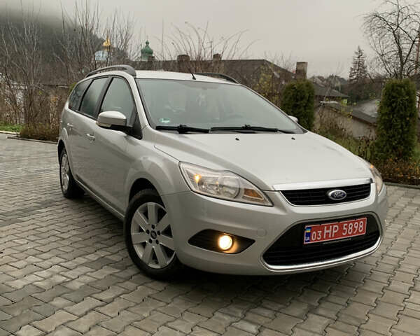 Сірий Форд Фокус, об'ємом двигуна 1.6 л та пробігом 203 тис. км за 6250 $, фото 1 на Automoto.ua