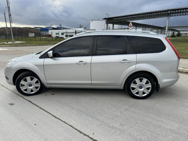 Серый Форд Фокус, объемом двигателя 1.6 л и пробегом 241 тыс. км за 6300 $, фото 8 на Automoto.ua