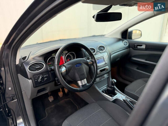 Серый Форд Фокус, объемом двигателя 1.6 л и пробегом 282 тыс. км за 5500 $, фото 33 на Automoto.ua