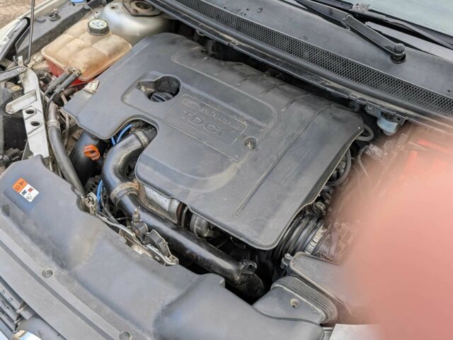 Серый Форд Фокус, объемом двигателя 1.6 л и пробегом 233 тыс. км за 5100 $, фото 13 на Automoto.ua