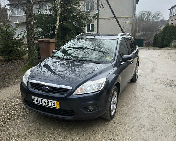 Серый Форд Фокус, объемом двигателя 1.6 л и пробегом 260 тыс. км за 5500 $, фото 1 на Automoto.ua