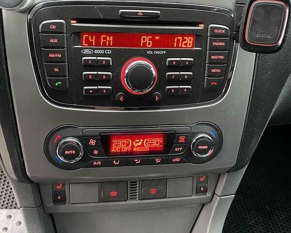 Сірий Форд Фокус, об'ємом двигуна 1.6 л та пробігом 321 тис. км за 5350 $, фото 15 на Automoto.ua