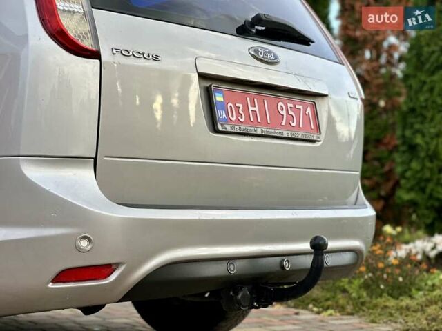 Серый Форд Фокус, объемом двигателя 1.6 л и пробегом 232 тыс. км за 6300 $, фото 15 на Automoto.ua