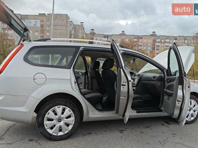 Серый Форд Фокус, объемом двигателя 1.6 л и пробегом 187 тыс. км за 5899 $, фото 8 на Automoto.ua