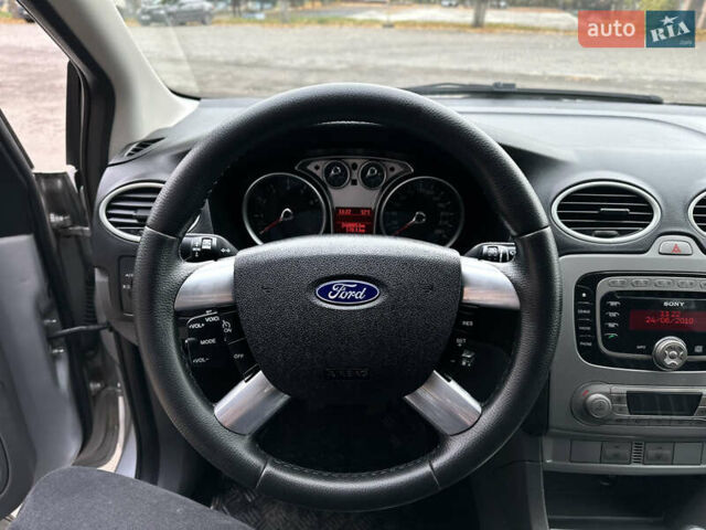 Сірий Форд Фокус, об'ємом двигуна 1.6 л та пробігом 240 тис. км за 5300 $, фото 14 на Automoto.ua