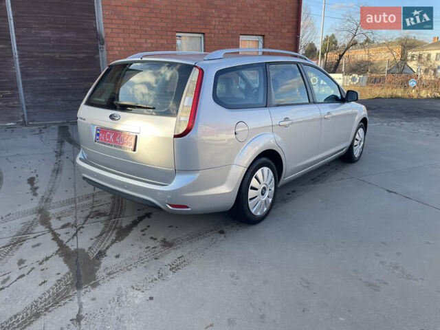 Сірий Форд Фокус, об'ємом двигуна 1.6 л та пробігом 236 тис. км за 5600 $, фото 4 на Automoto.ua