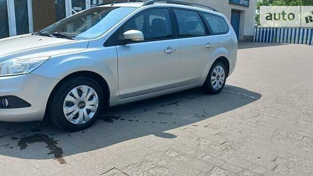 Серый Форд Фокус, объемом двигателя 1.56 л и пробегом 272 тыс. км за 5350 $, фото 3 на Automoto.ua