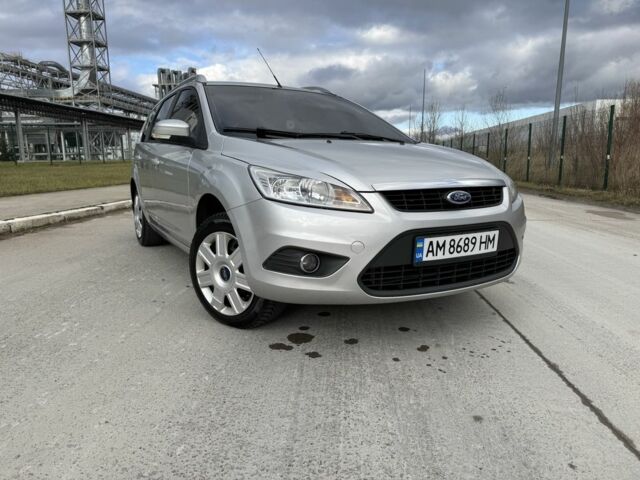 Серый Форд Фокус, объемом двигателя 1.6 л и пробегом 241 тыс. км за 6300 $, фото 1 на Automoto.ua