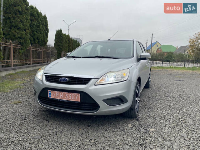 Сірий Форд Фокус, об'ємом двигуна 1.6 л та пробігом 303 тис. км за 6200 $, фото 2 на Automoto.ua