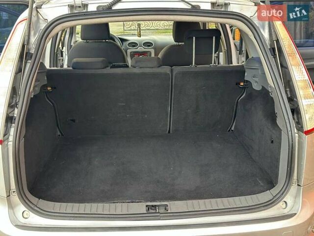 Серый Форд Фокус, объемом двигателя 1.6 л и пробегом 232 тыс. км за 6300 $, фото 31 на Automoto.ua