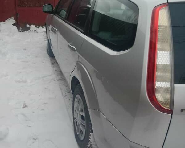 Сірий Форд Фокус, об'ємом двигуна 1.8 л та пробігом 259 тис. км за 5400 $, фото 6 на Automoto.ua